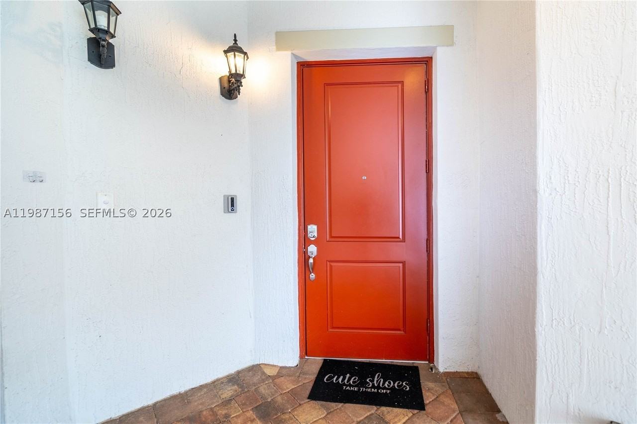 11674 Sw 13th Ln #1674 - Photo 3 of 38