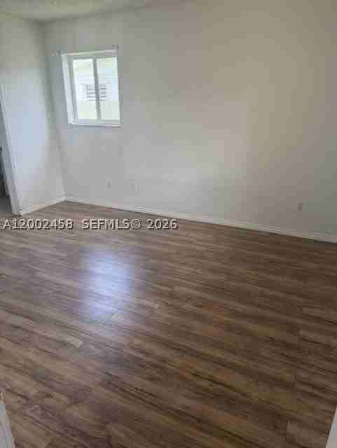 19920 Sw 118th Pl #0 - Photo 7 of 16