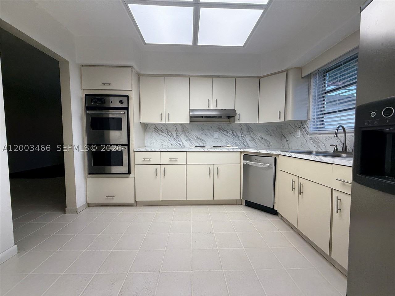 1556 San Benito Ave #1556 - Photo 7 of 24
