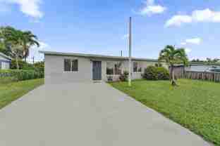5701 Sw 37th St - Photo 1 of 1
