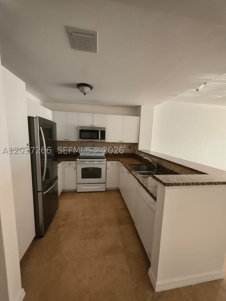 11771 Saint Andrews Pl #104 - Photo 7 of 50