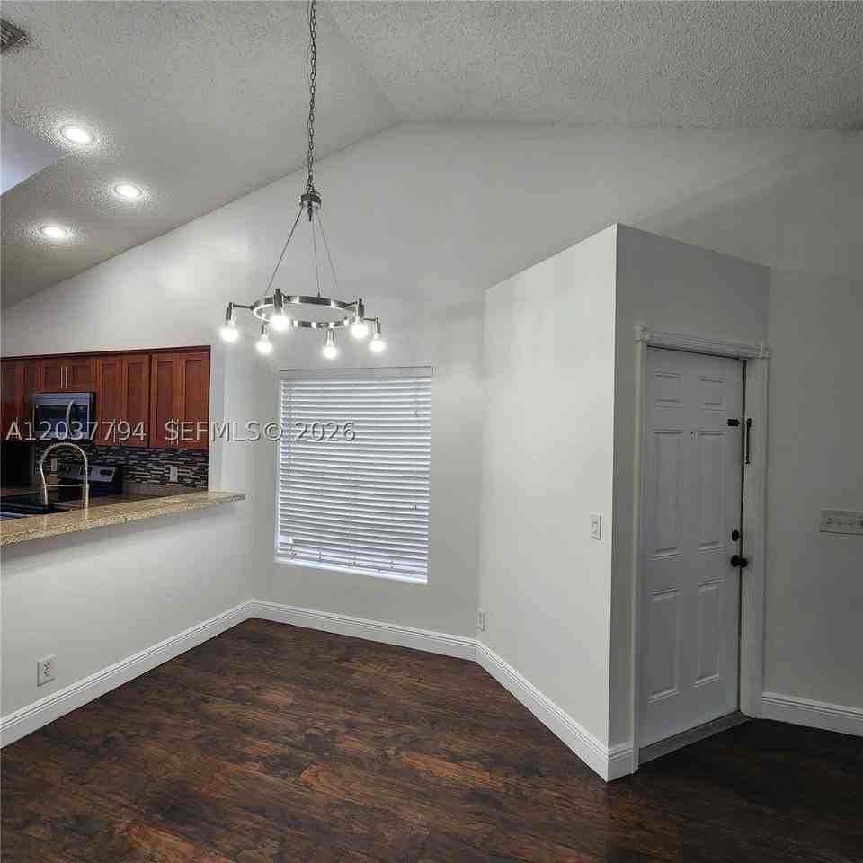10180 Fanfare Dr #10180 - Photo 7 of 32