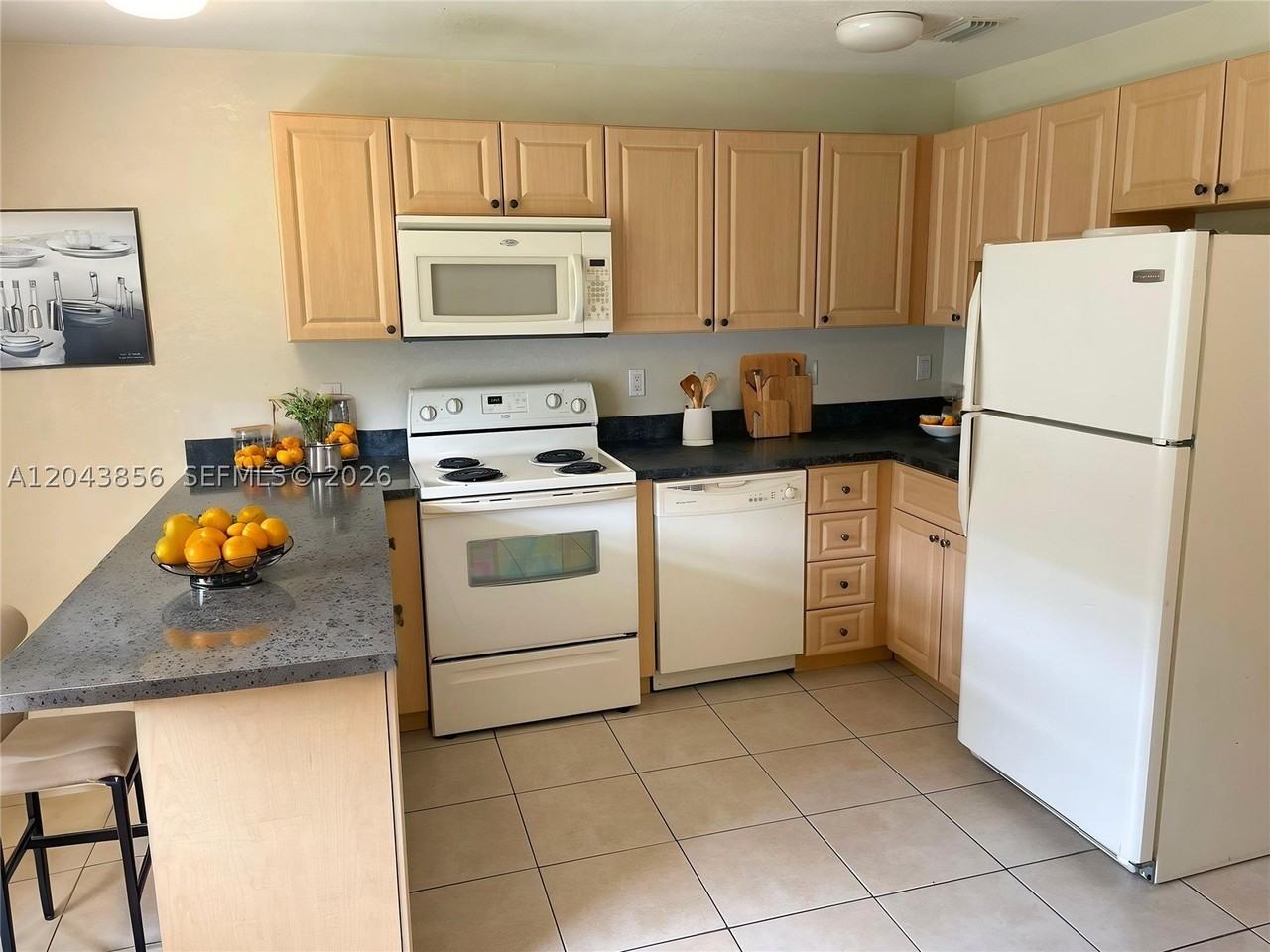 1309 Ne 16th Ter #3 - Photo 6 of 8
