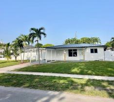 600 N 70th Ter - Photo 1 of 1