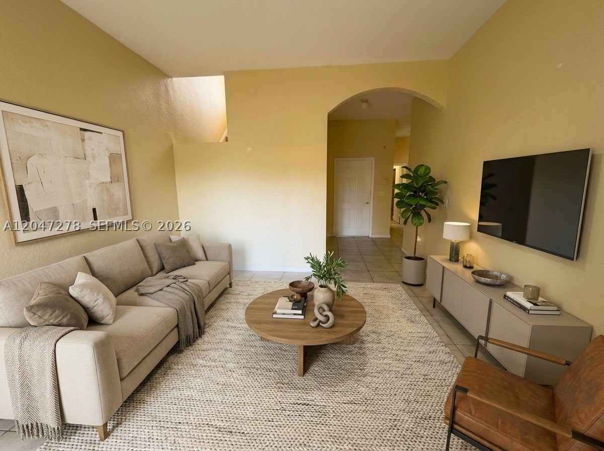 2363 Se 19th St - Photo 5 of 17