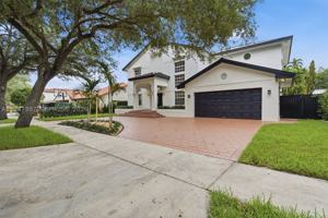 featured image of 8320 Nw 167th Ter #0