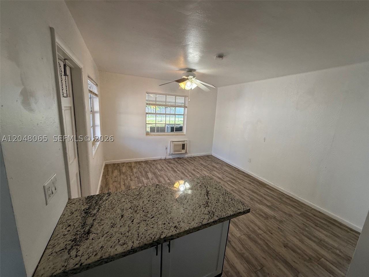 34 Sw 5th St #1-2 - Photo 7 of 11