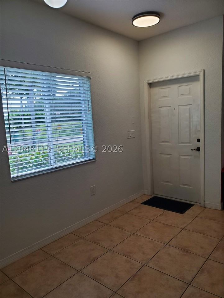 7834 Catalina Cir #7834 - Photo 3 of 21