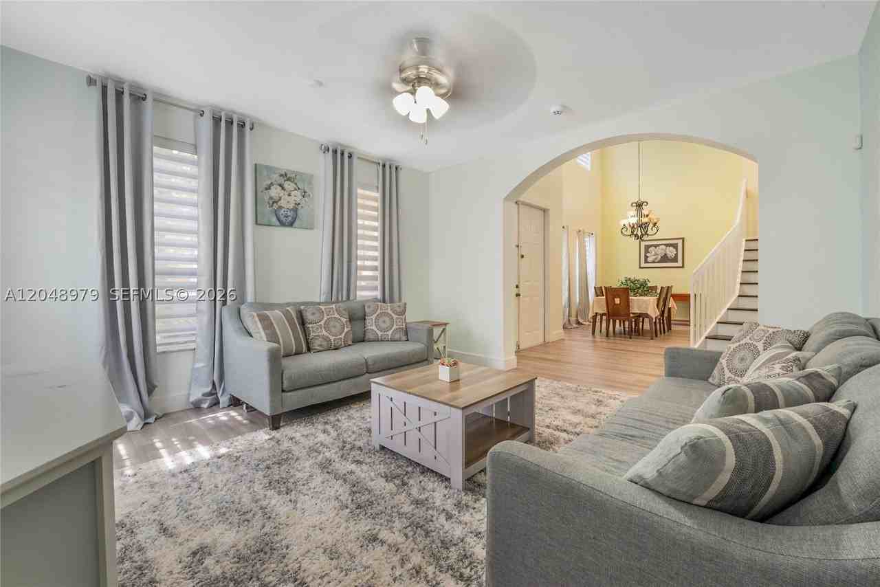 20255 Sw 129th Ave - Photo 6 of 14