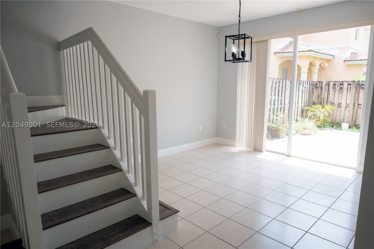 12164 Sw 124th Ct - Photo 7 of 23