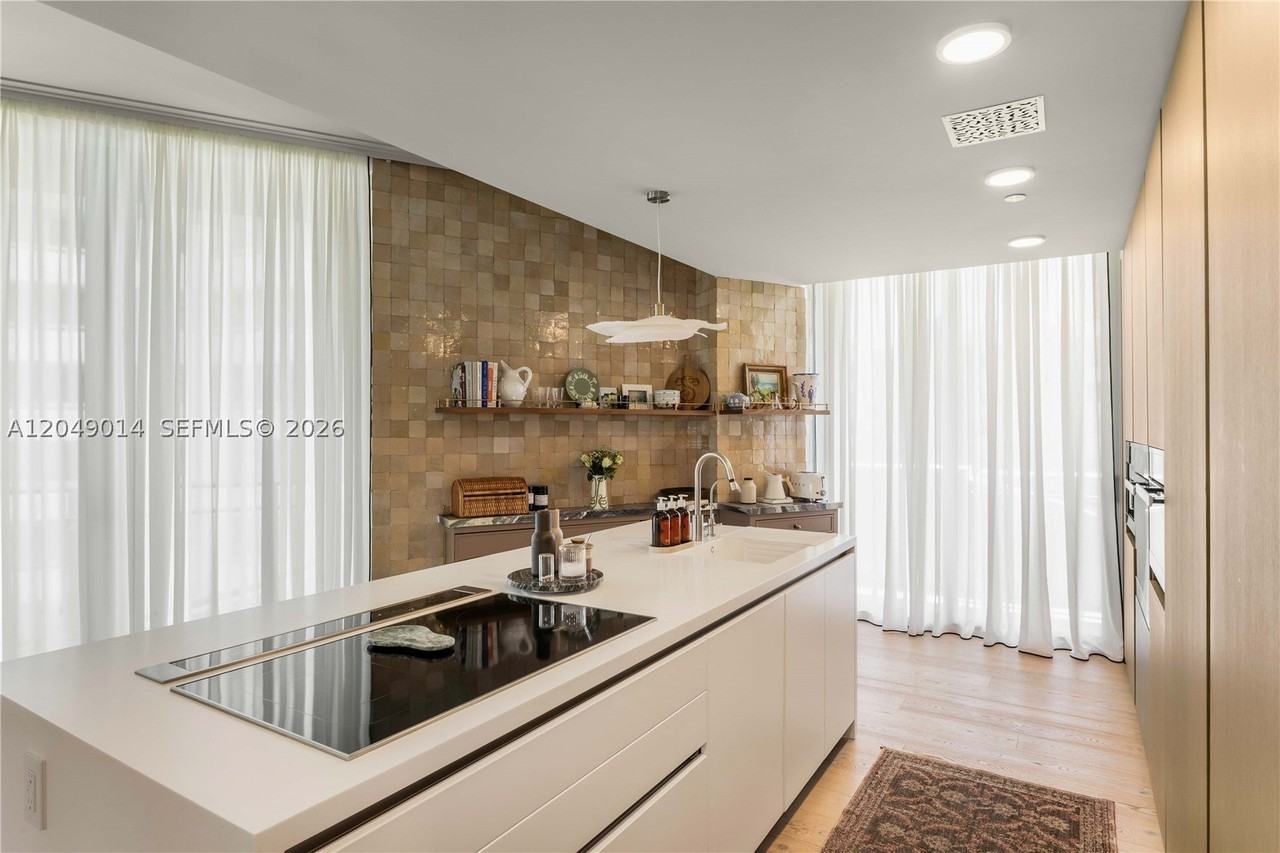 6800 Indian Creek Dr #4D - Photo 7 of 45