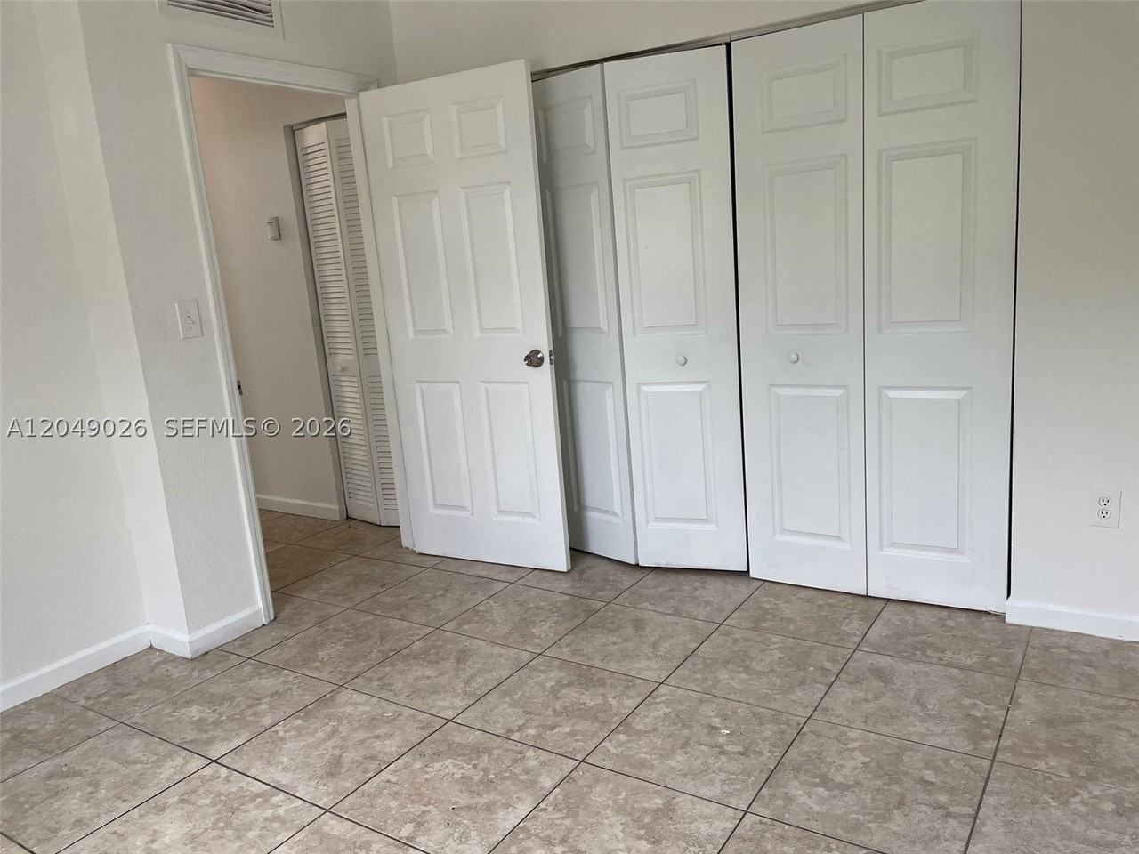 244 Nw 11th Ave #3 - Photo 5 of 11