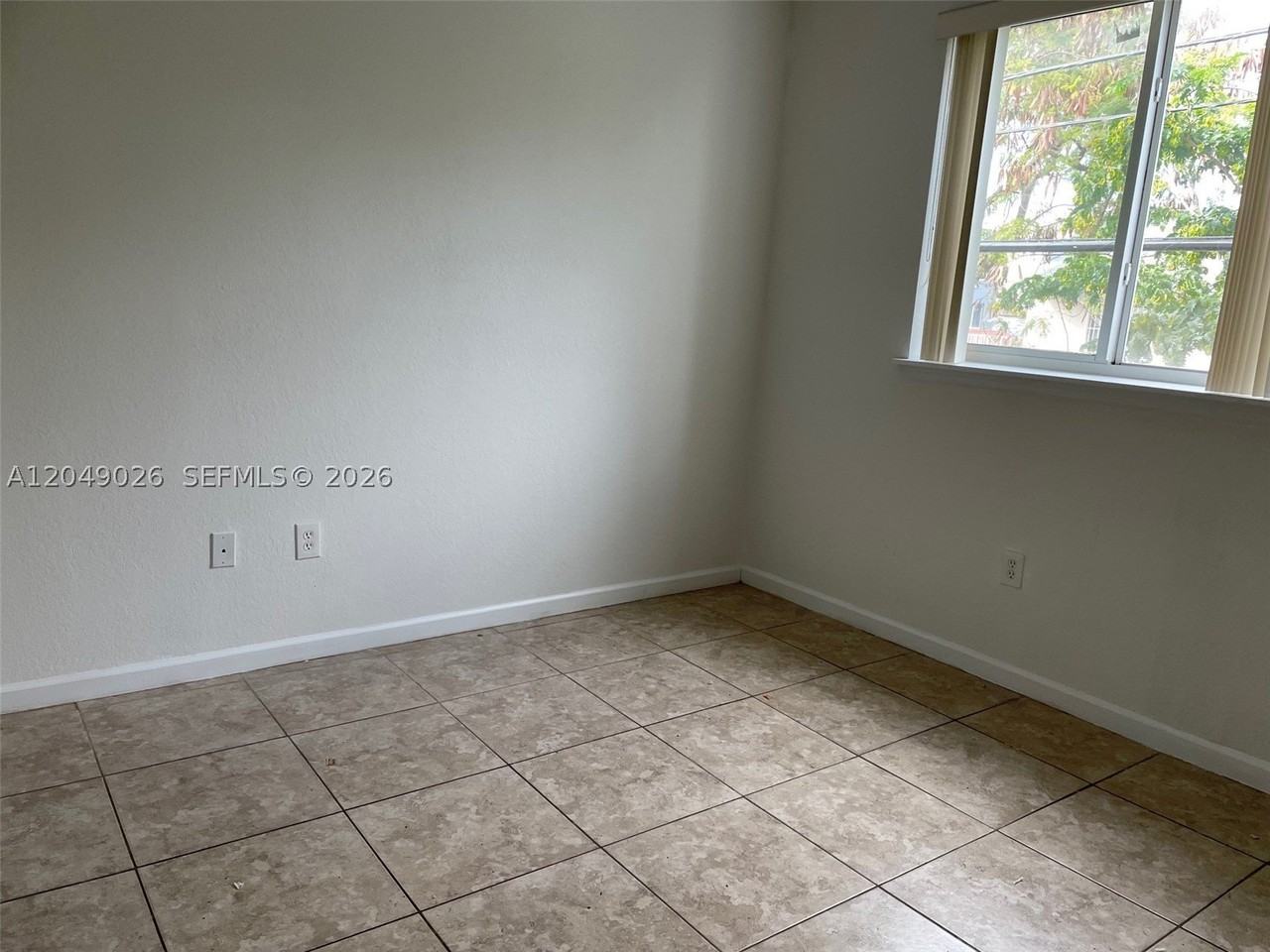 244 Nw 11th Ave #3 - Photo 6 of 11