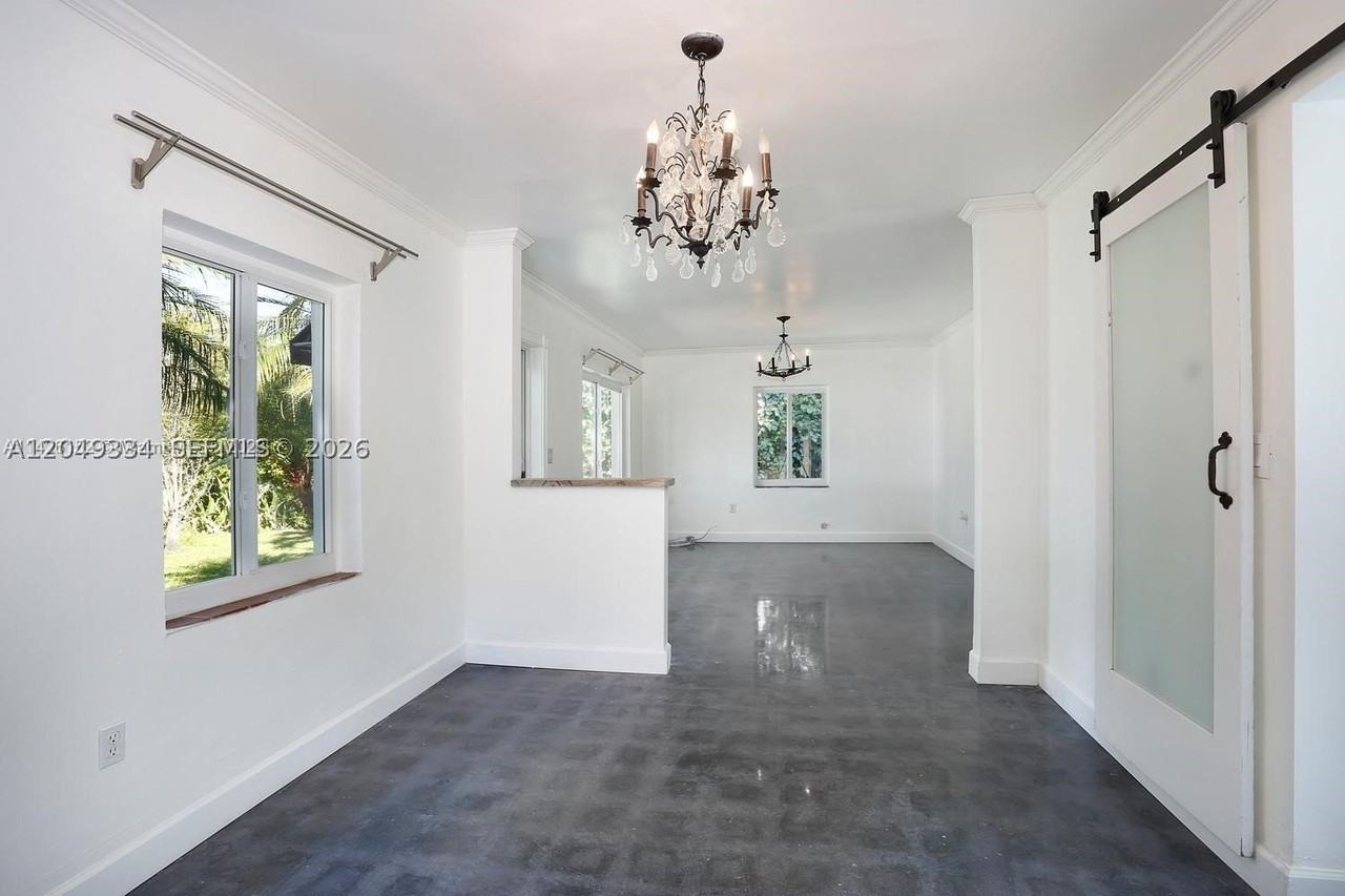 6116 Sw 46th Ter - Photo 5 of 14