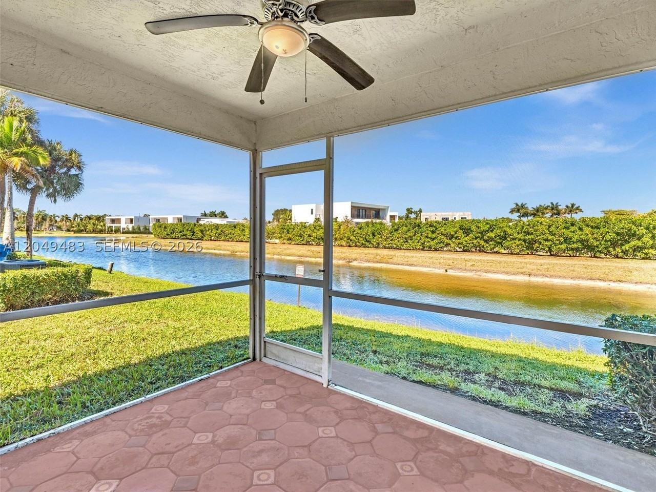 60 Key West Ct #60 - Photo 2 of 36