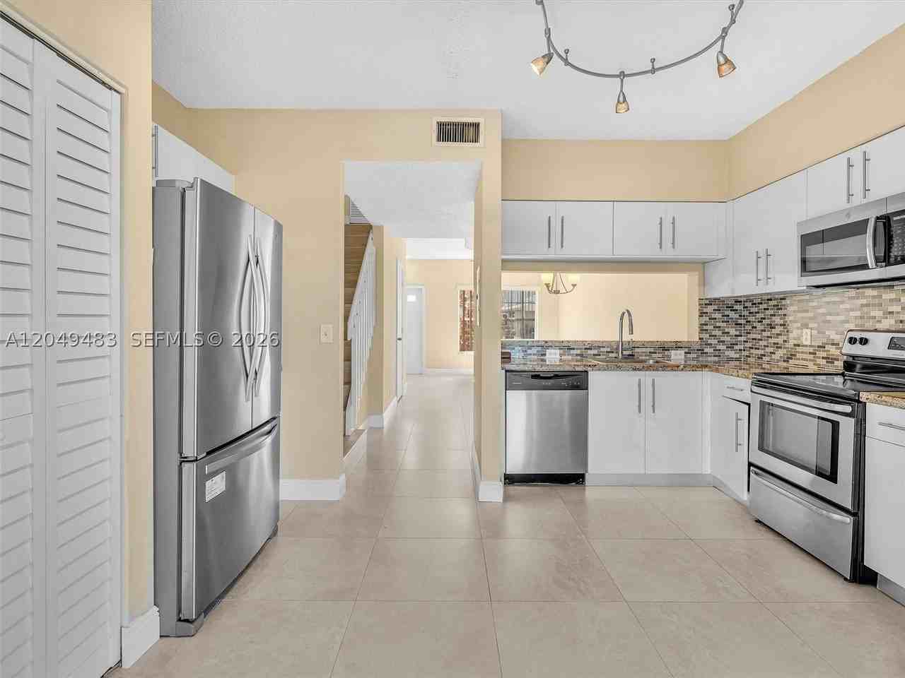 60 Key West Ct #60 - Photo 5 of 36