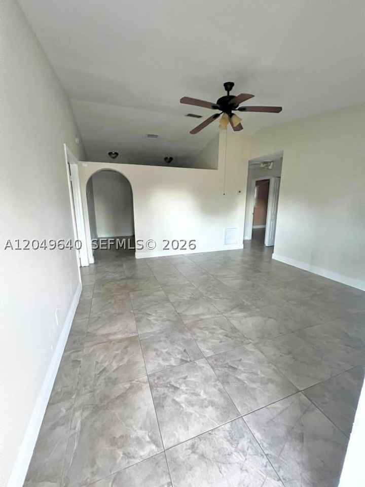 2201 Scott St #A1 - Photo 6 of 19