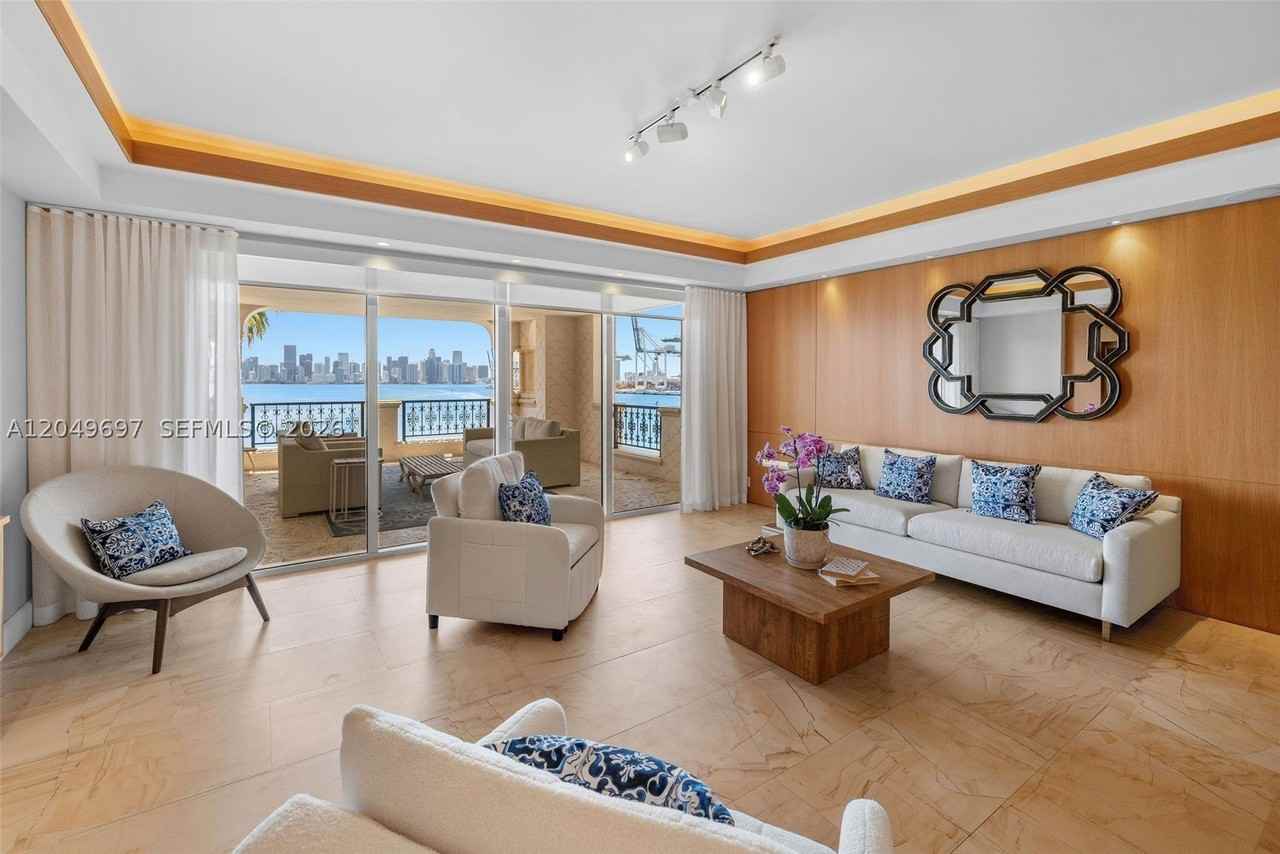 5245 Fisher Island Dr #5245 - Photo 3 of 50