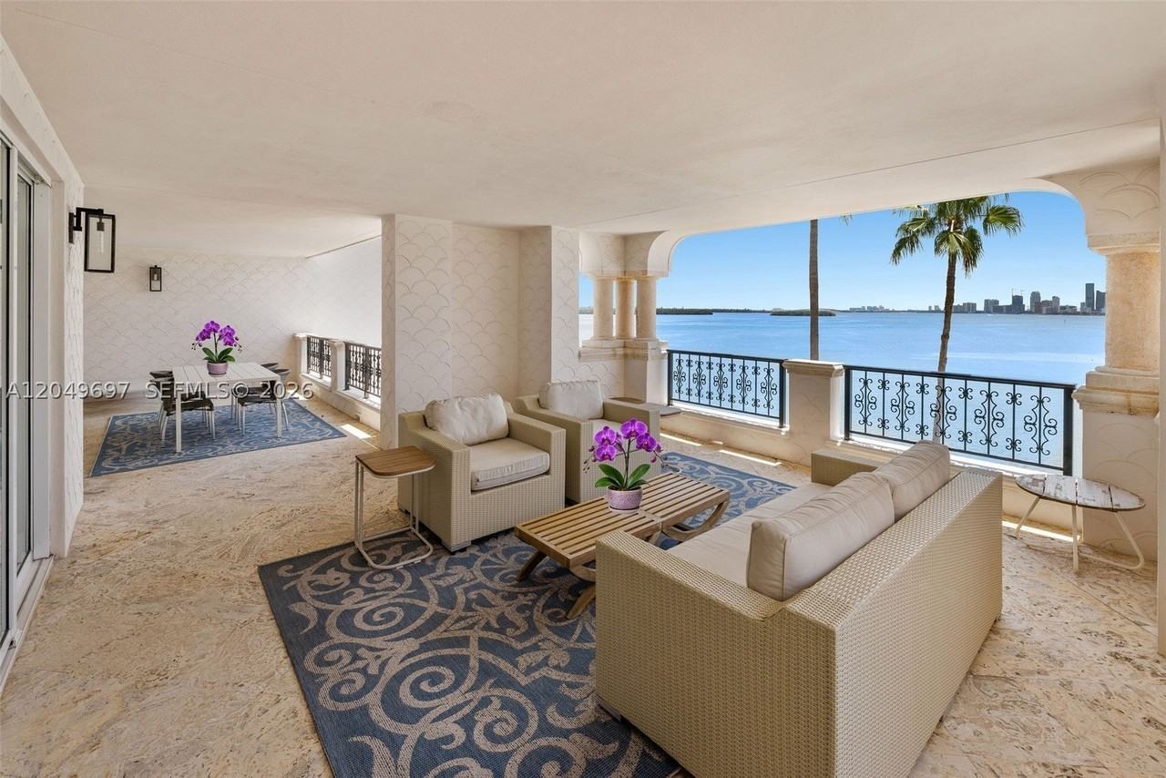 5245 Fisher Island Dr #5245 - Photo 5 of 50