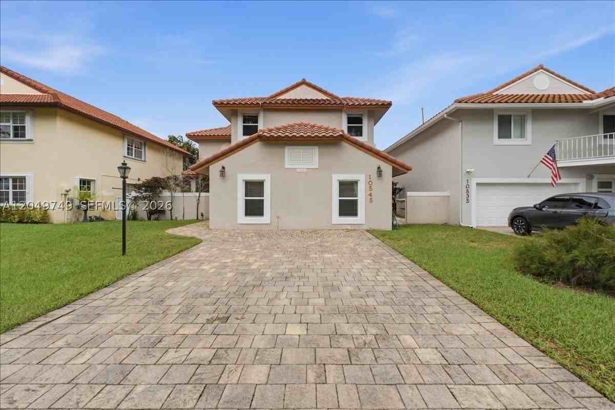 10545 Nw 43rd Ter - Photo 6 of 43