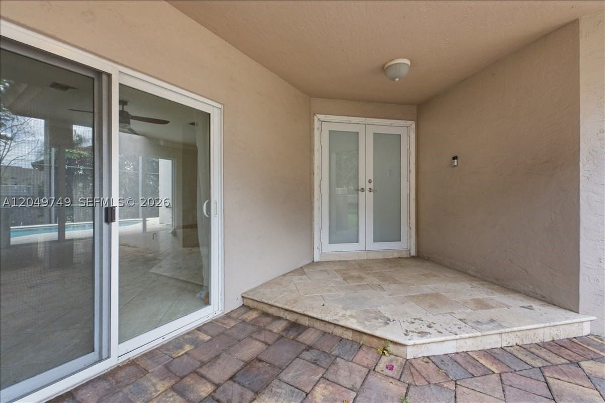 10545 Nw 43rd Ter - Photo 7 of 43