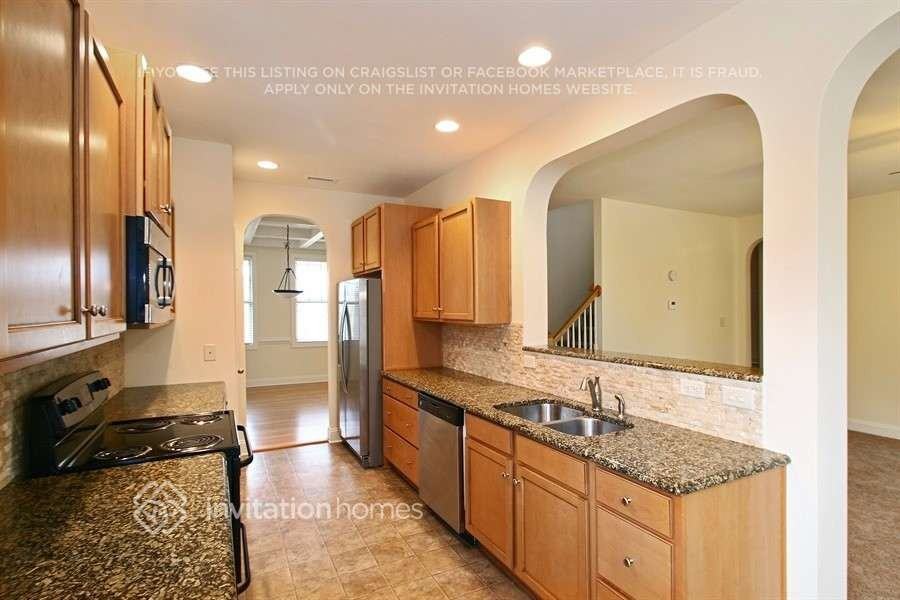 35 Baron Ct - Photo 3 of 18