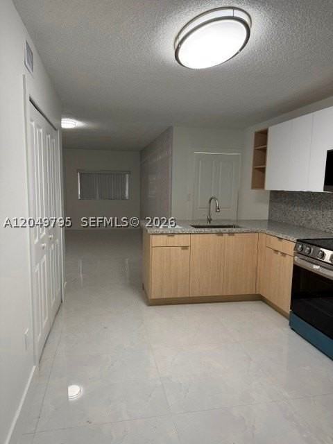3518 W 80th St #101-49 - Photo 5 of 14