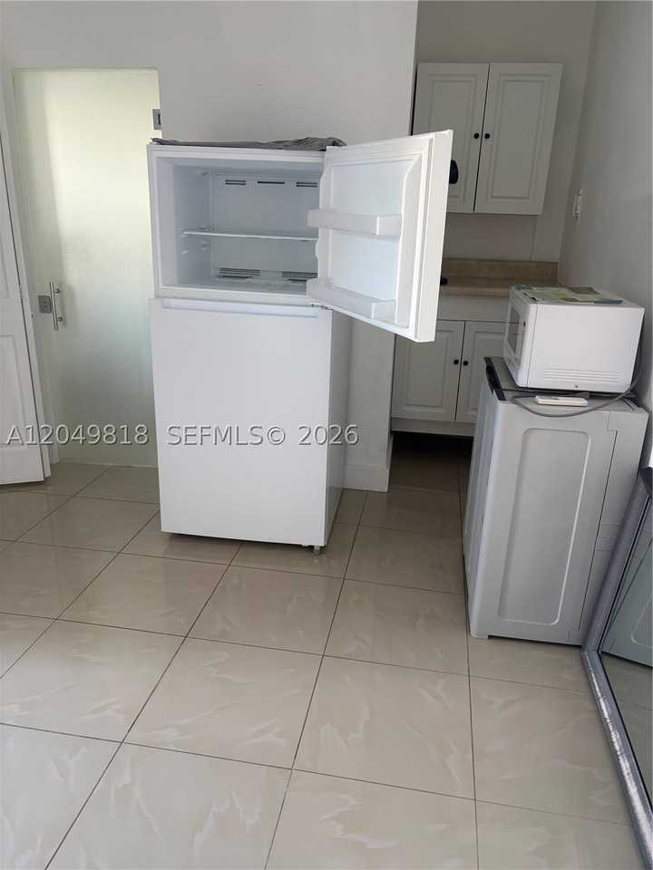 14203 Sw 153rd Ter #A - Photo 2 of 8