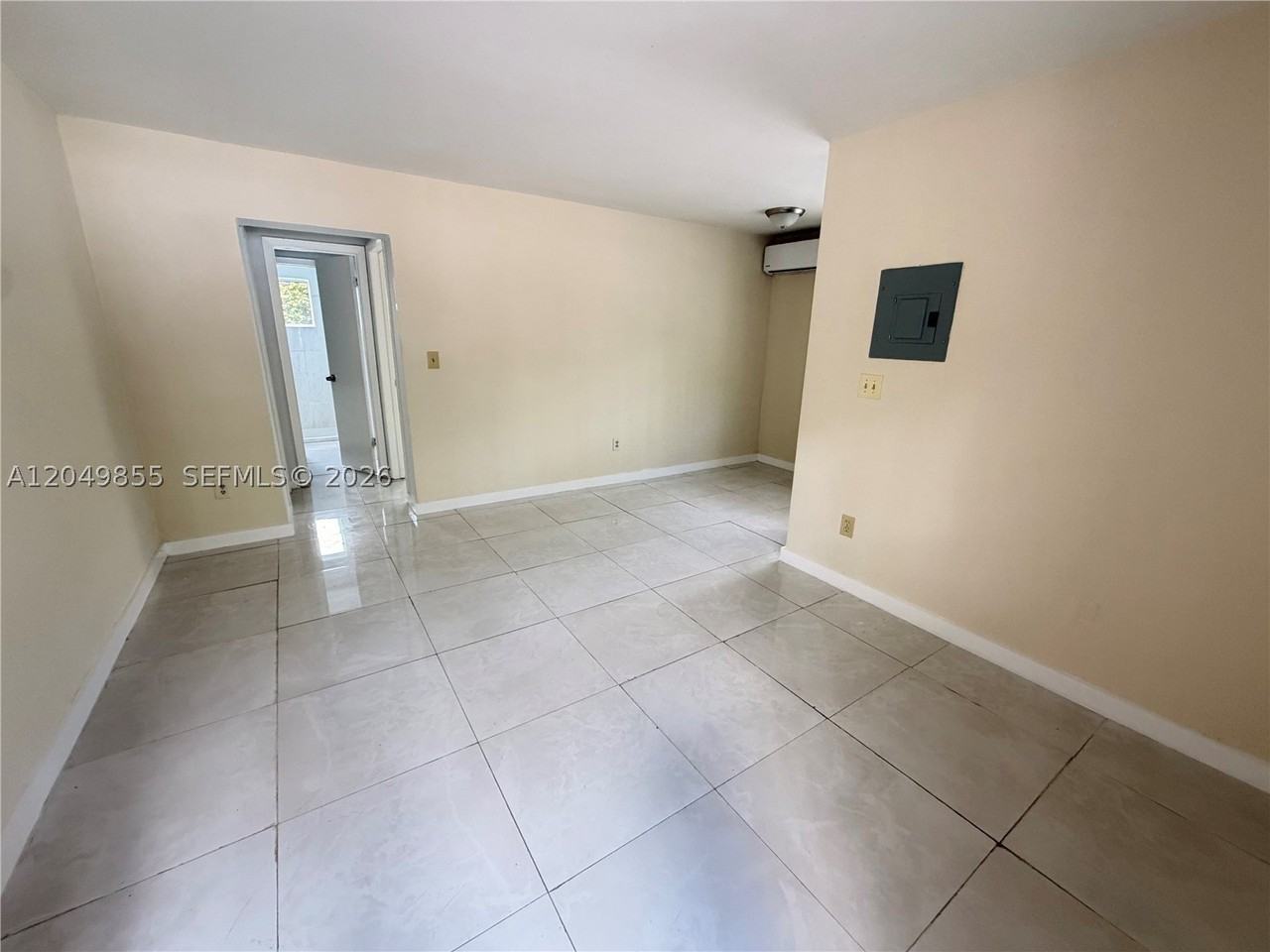 1194 Nw 19th Ave #1 - Photo 2 of 17