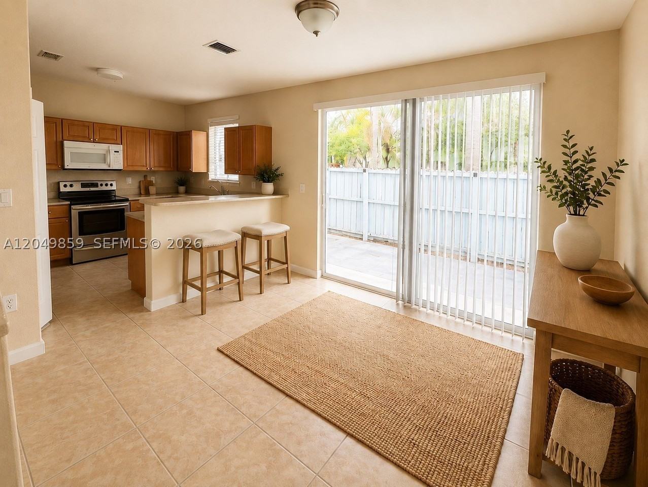 1413 Se 27th Ct #7 - Photo 6 of 21
