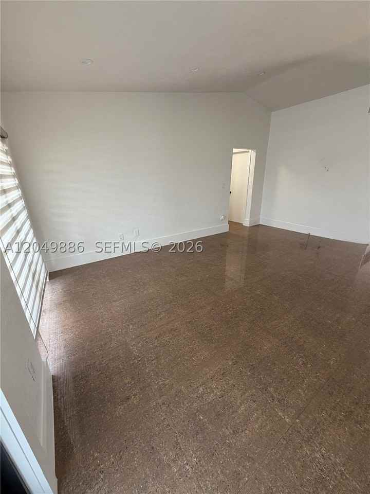 12305 Sw 115th Ter - Photo 6 of 15