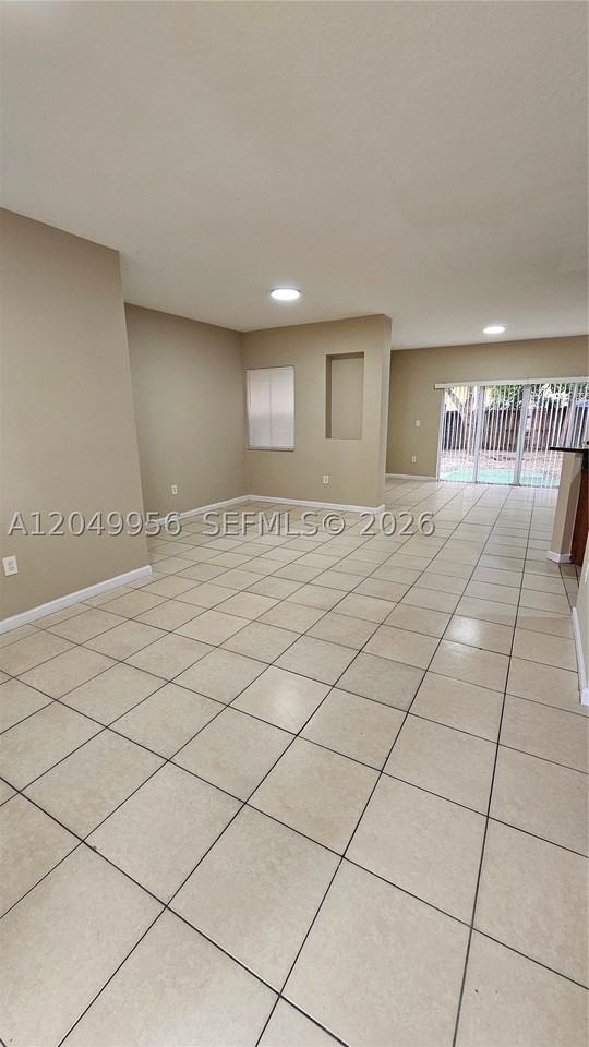 785 Sw 6th Pl #1 - Photo 2 of 16