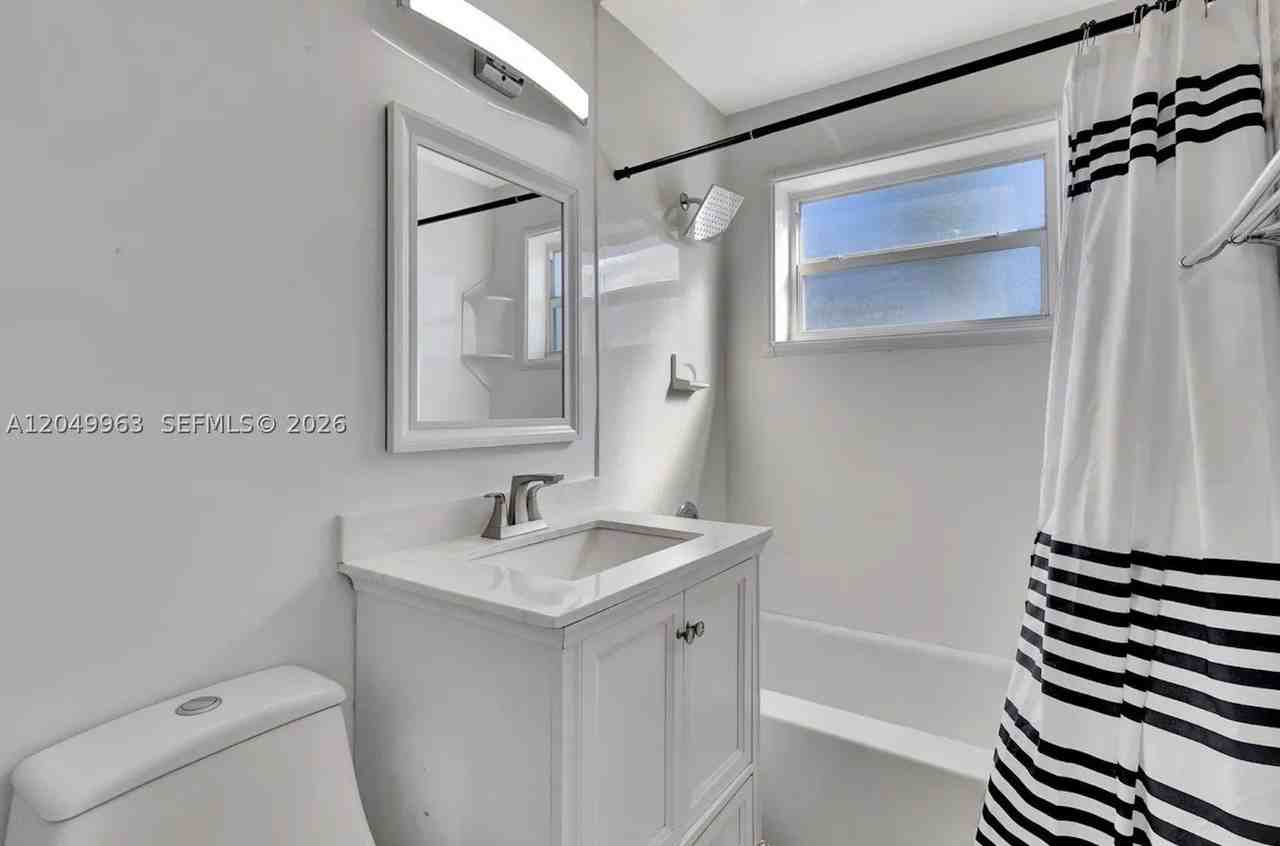 1008 Elm Rd #1 - Photo 7 of 13