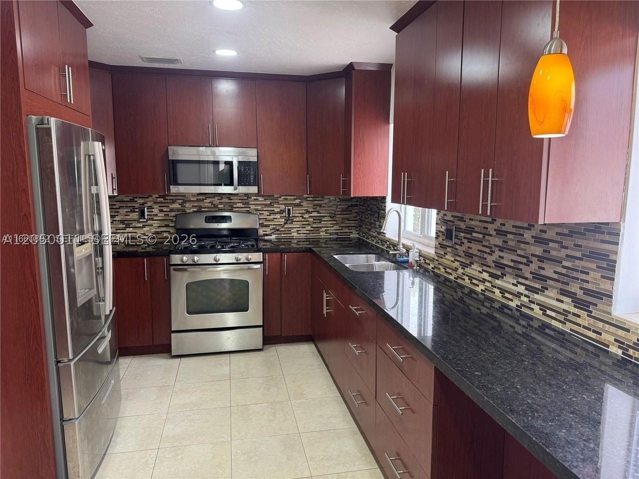 10835 Sw 154th Ter - Photo 6 of 15