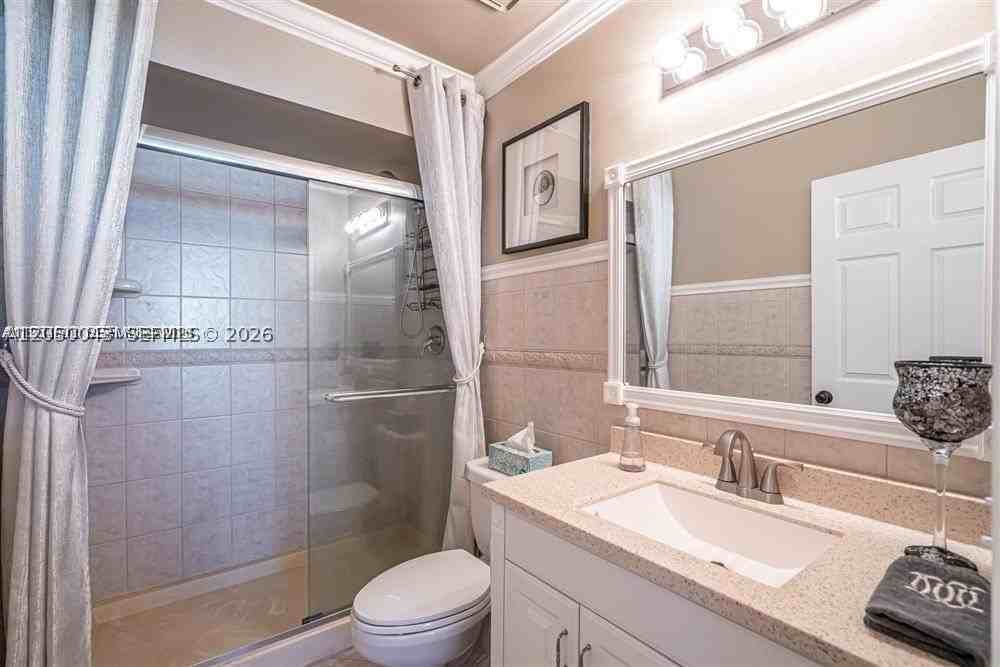 221 Waterside Dr #221 - Photo 7 of 11