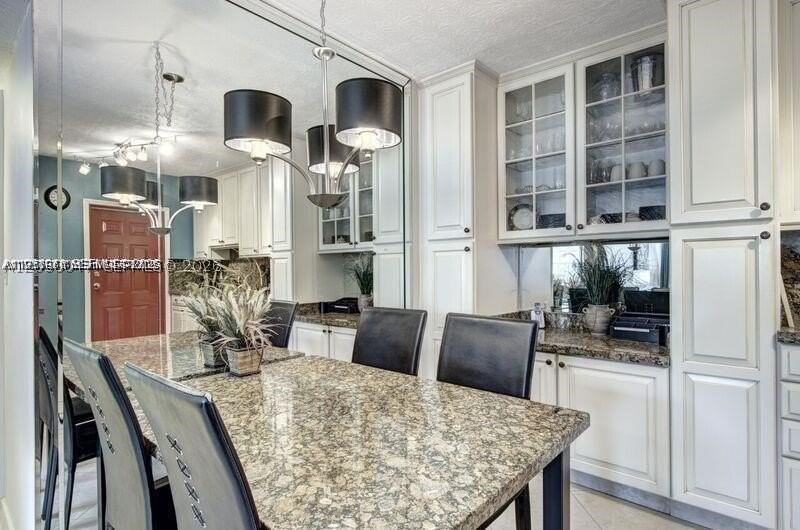 221 Se 9th Ave #112 - Photo 4 of 10