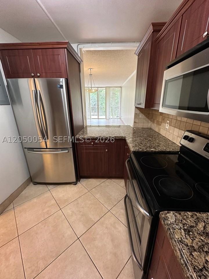 9410 Live Oak Pl #305 - Photo 4 of 26