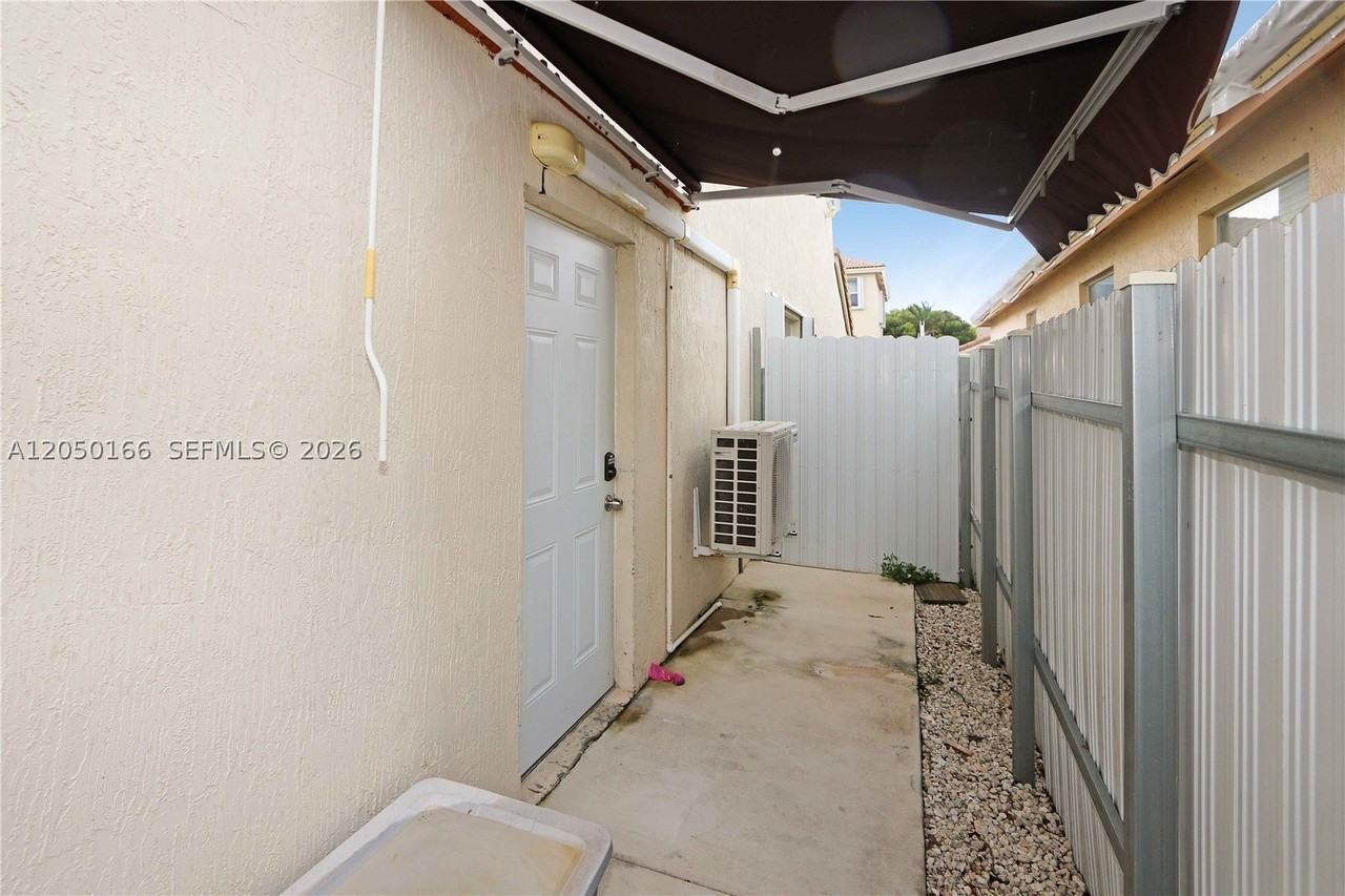 23945 Sw 108th Pl - Photo 3 of 13