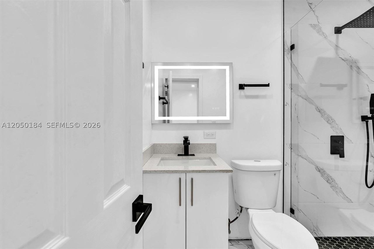 5850 Ne 3rd Ave #1 - Photo 5 of 24
