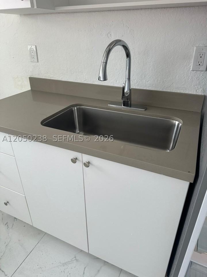 7101 Sw 89th Ct #104 - Photo 5 of 5