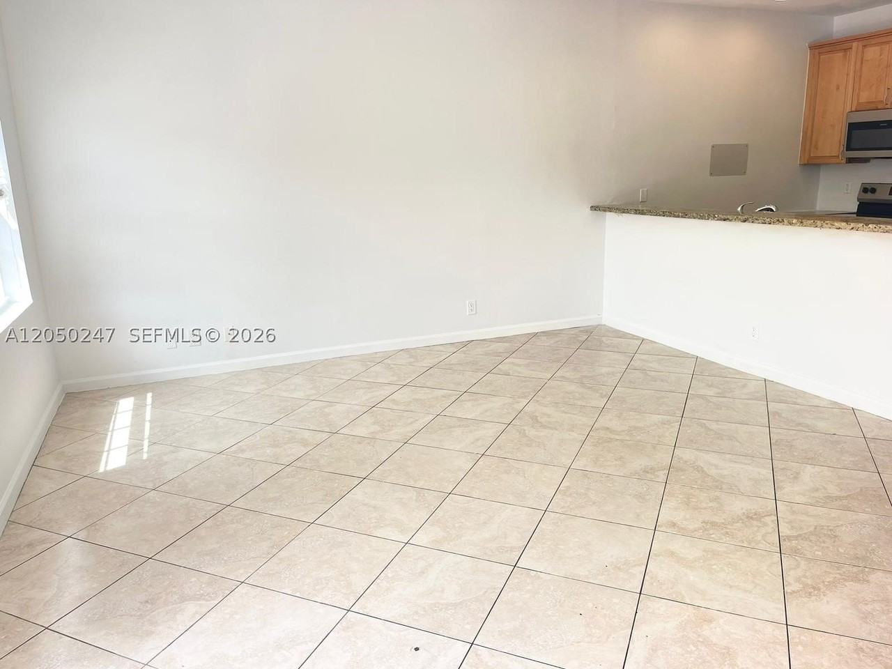 2307 Washington St #4 - Photo 7 of 25