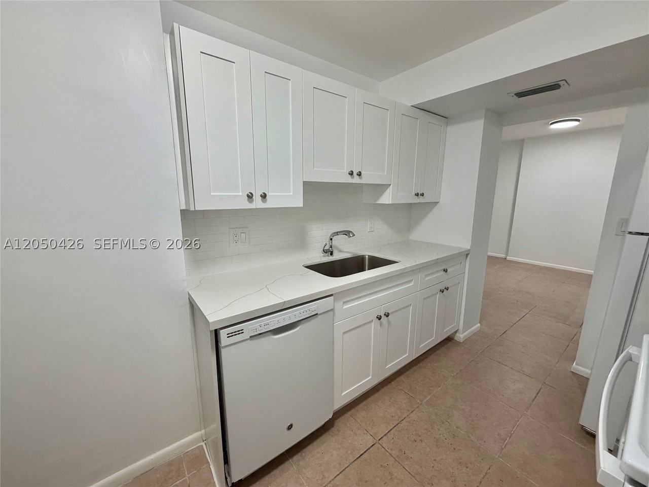4400 Hillcrest Dr #308A - Photo 4 of 18