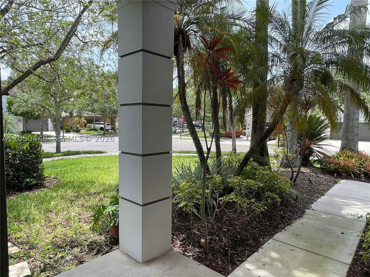 485 Silver Palm Way #485 - Photo 2 of 41