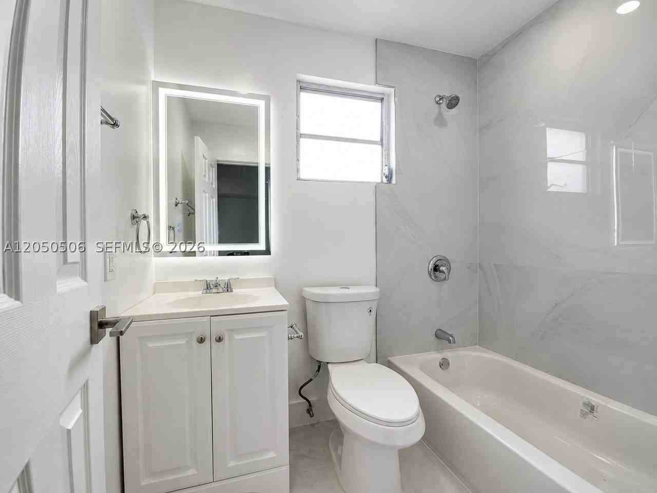 5190 E 1st Ave #B - Photo 6 of 8