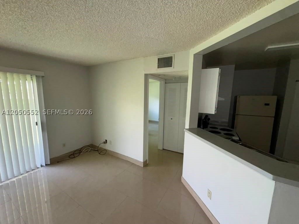 3461 Nw 44th St #102 - Photo 7 of 24