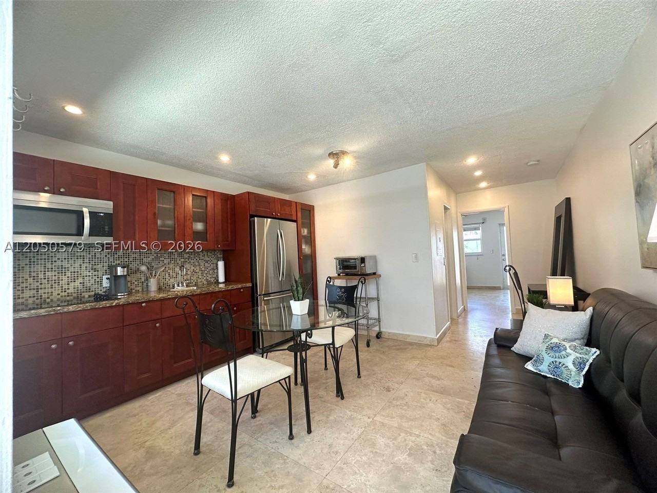 524 Washington Ave #208 - Photo 7 of 23