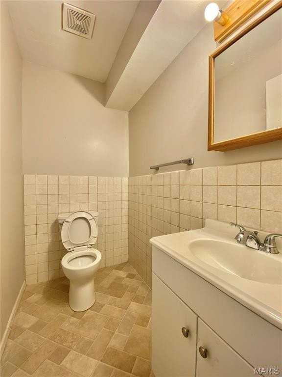 3865 Crest Circle Dr - Photo 5 of 18