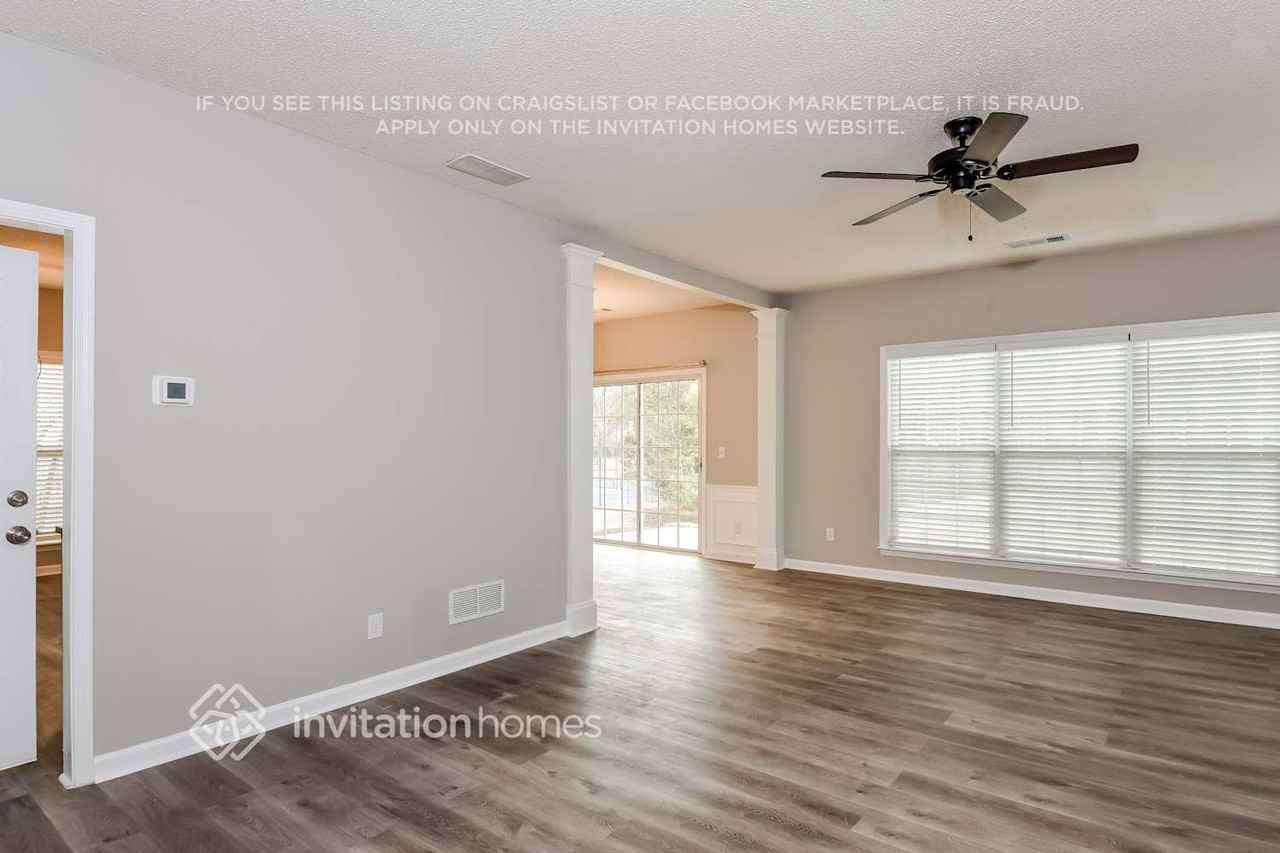 2206 Sprucewood Dr Nw - Photo 3 of 15
