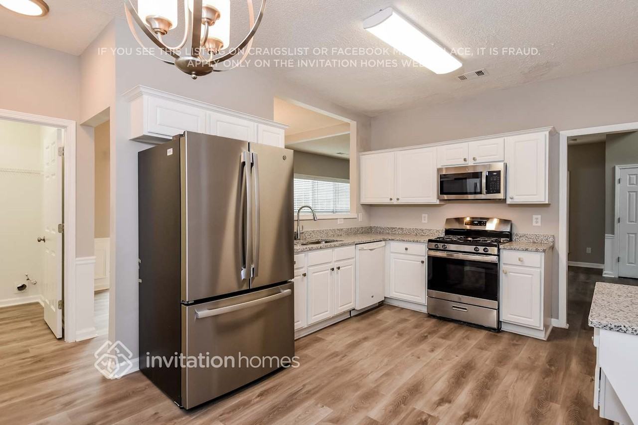2206 Sprucewood Dr Nw - Photo 4 of 15