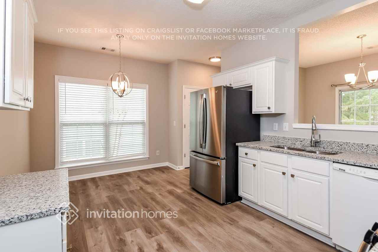 2206 Sprucewood Dr Nw - Photo 5 of 15